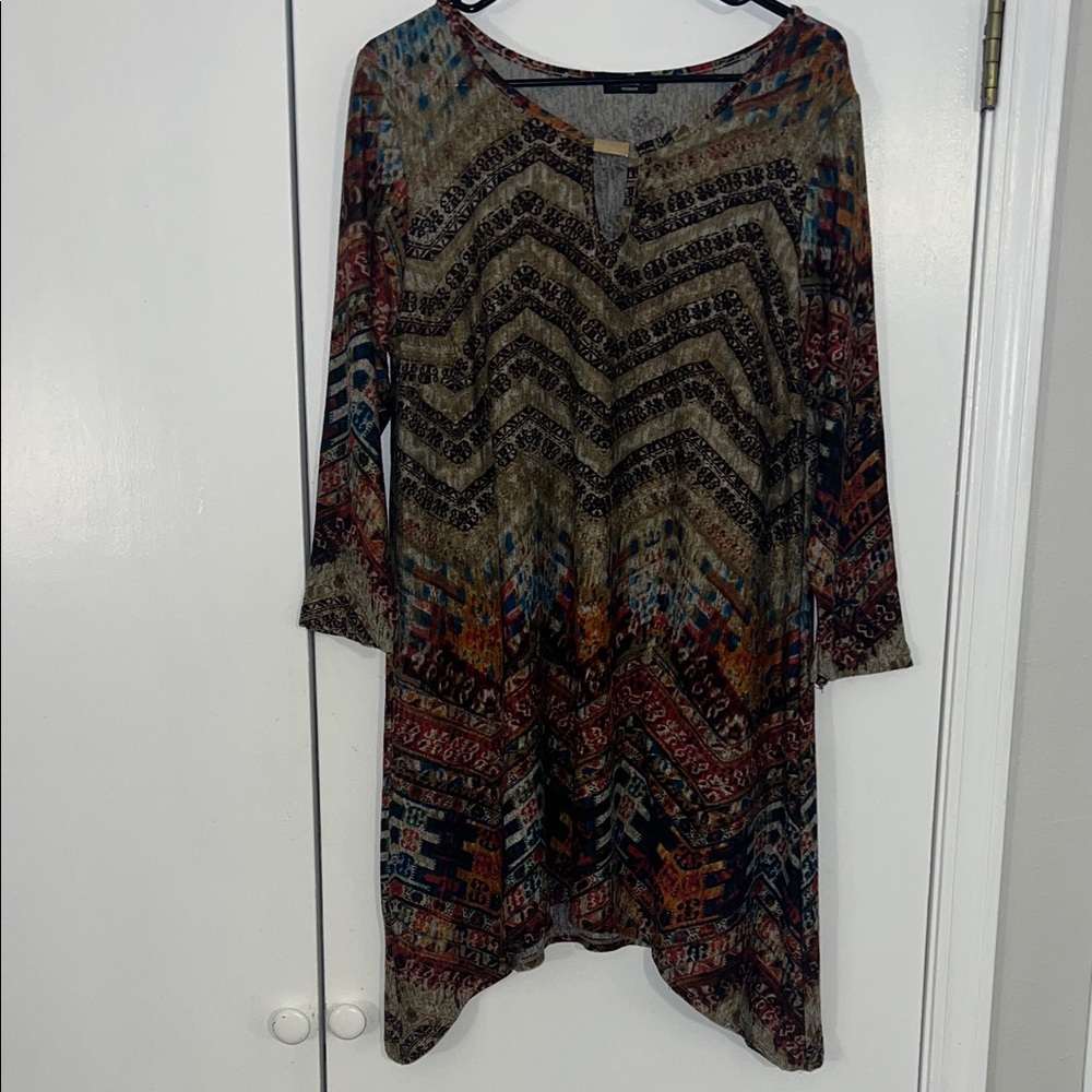 Cocomo Multicolor dress/tunic  
Beautiful fall colors. Women’s size.flattering